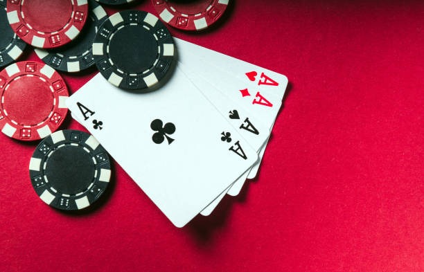 Lightning Baccarat multiplier card display showing assigned multipliers before hand resolution